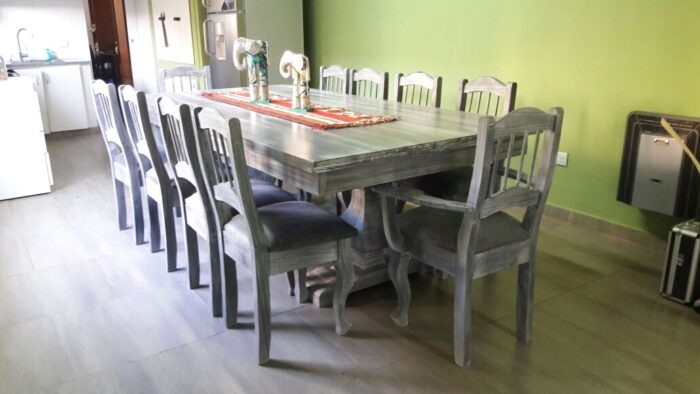 Mesa De Quincho Restoration 2,40X1,00+ 8 Sillas y Dos Sillones Frances - Imagen 7