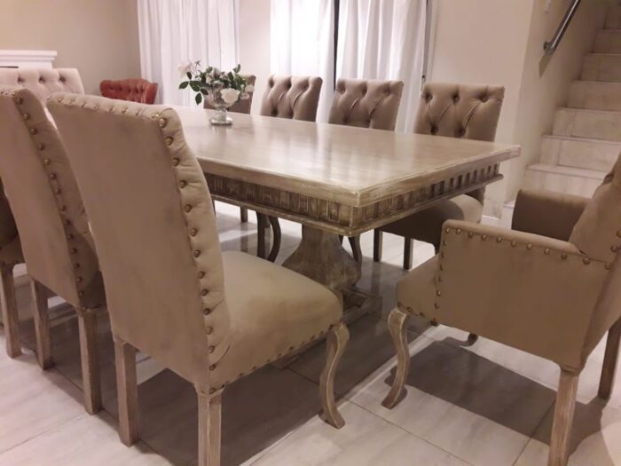Mesa Restoration De 2,40X 1,20 Con 8 Sillas Capitone Vestida Patas Reina y Dos Sillones - Imagen 6