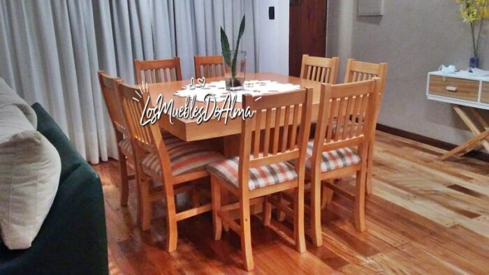 Mesa Cuadrada Pata Cubo +8 Sillas Hindu Lustrada Asiento Tapizados
