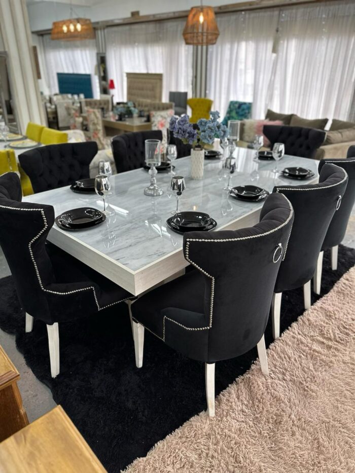 Mesa de porcelanato con patas sundae 2.40 x 1.20 + 8 Sillas Tailor Capitone